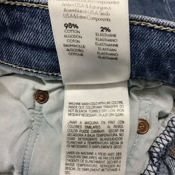 MOTHER The Weekender Cropped Distressed Flare Jeans in Six Packs On Me Size 32. - Picture 9 of 11